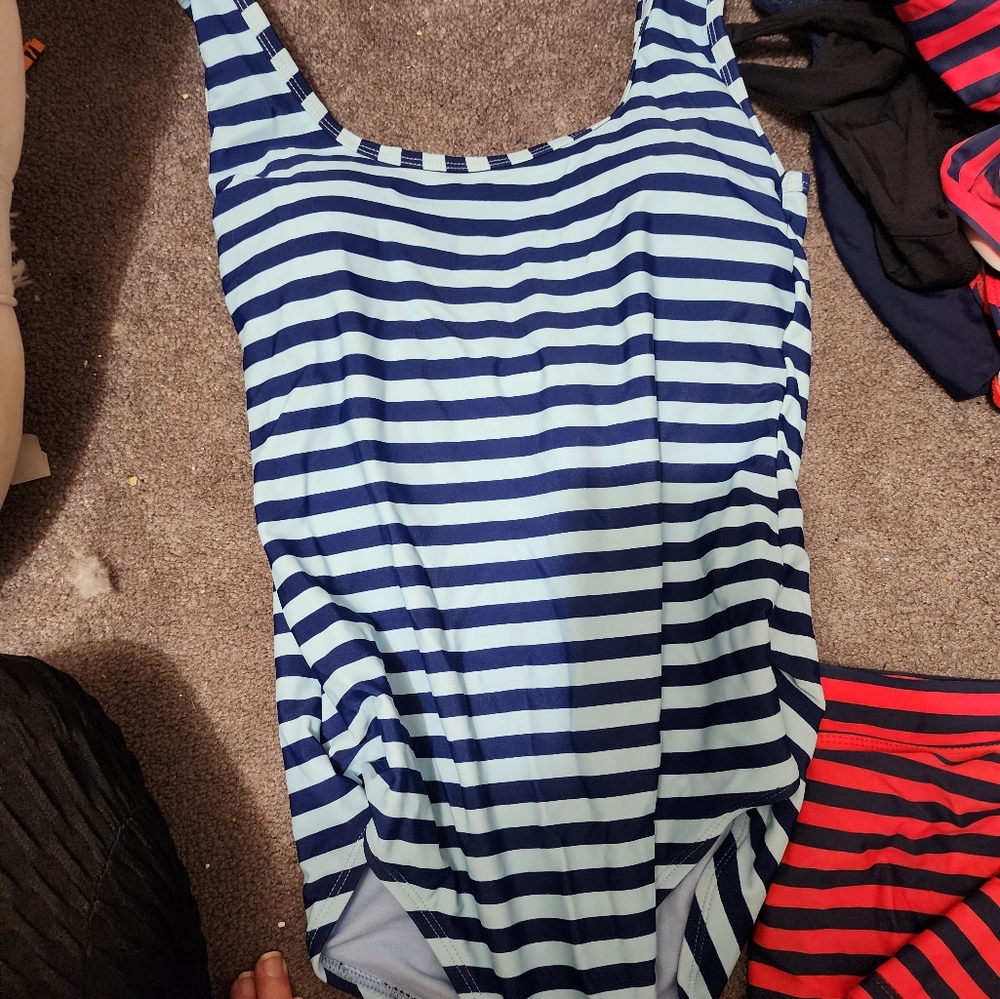 Bathing suit